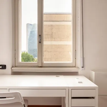Spazioso - City Life - Fiera - Alcuino 5 Apartment